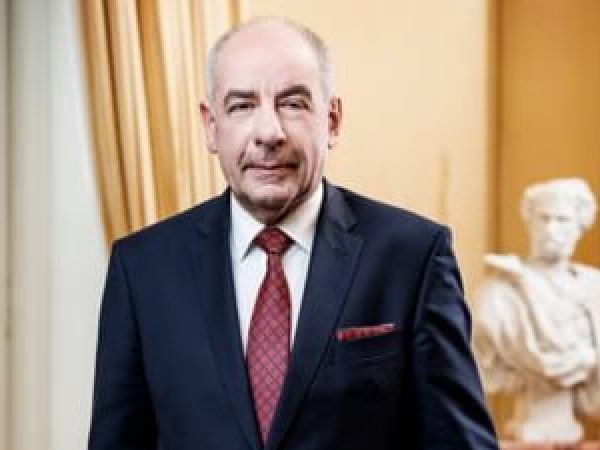 Pre--edintele-Ungariei--a--teptat-la-Salina-Praid-s--pt--m--na-viitoare-dup---vizita-la---umuleu-Ciuc--important-loc-de-pelerinaj-al-catolicilor.jpg