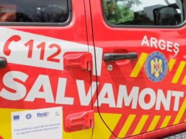 Salvamonti--tii-au-intervenit-s---salveze-17-turi--ti-prin--i-de-o-viitur-------Sper--m-s---beneficiem---i-de-suport-aerian-din-partea-elicopterului-SMURD-Tg-Mure-----.jpg