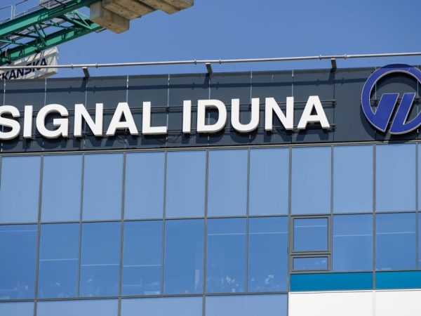 Signal-Iduna.jpg