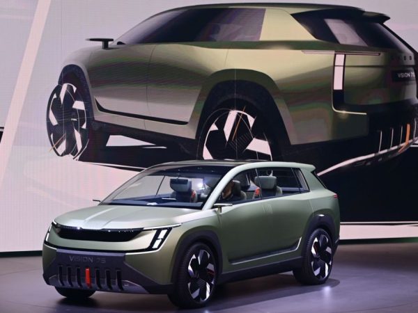 Skoda-Vision-7S-concept.jpg