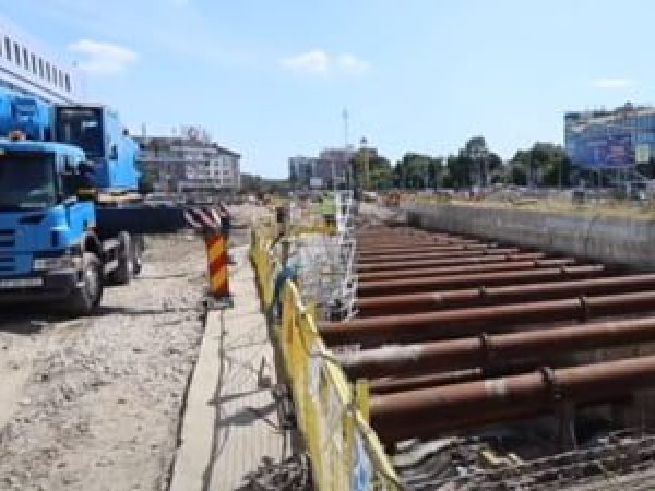 Stadiul-lucr--rilor-la-M6--metroul-de-Otopeni--Dou---s--p--toare-de-tunele-sunt-opera--ionale--b--font-color--red--VIDEO--font---b-.jpg