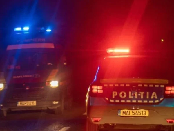 Accident rutier în Hunedoara: Opt persoane, printre care doi copii de 7 ani, rănite grav