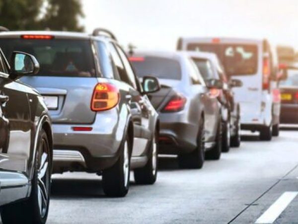Aflux de Turiști Pe Drumurile Montane: Recomandări și Direcționare a Traficului de către Poliție