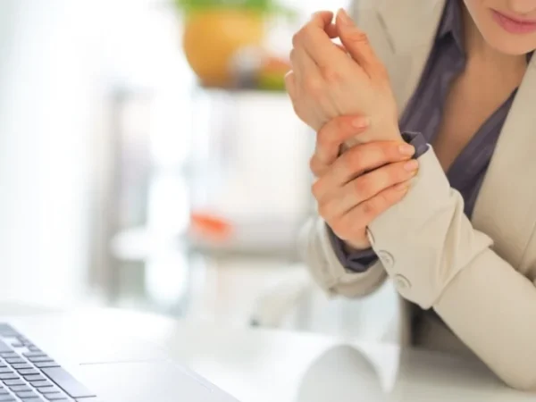 De ce apar afecțiunile dureroase ale tendoanelor: mecanismul descoperit de cercetători