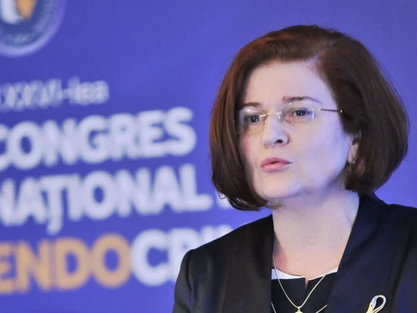 De ce tinerii medici evită specialitățile cu muncă imprevizibilă și ce se poate face în acest sens