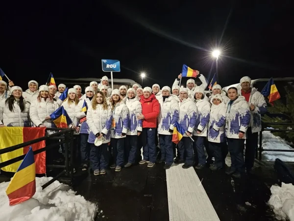 Defilarea sportivilor români la ceremonia de deschidere a Jocurilor Olimpice de iarnă Milano Cortina