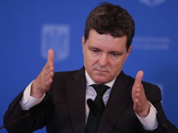 Deputatul Silviu Vexler returnează decorația primită din partea statului român în semn de protest față de atacul lui Nicușor Dan asupra legii de combatere a extremismului