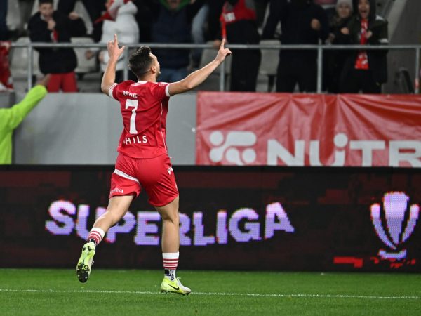 Dezvăluiri despre transferul lui Dennis Politic de la Dinamo la FCSB