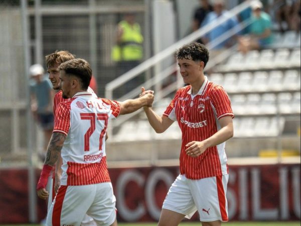 Dinamo încheie seria meciurilor amicale cu un rezultat de egalitate