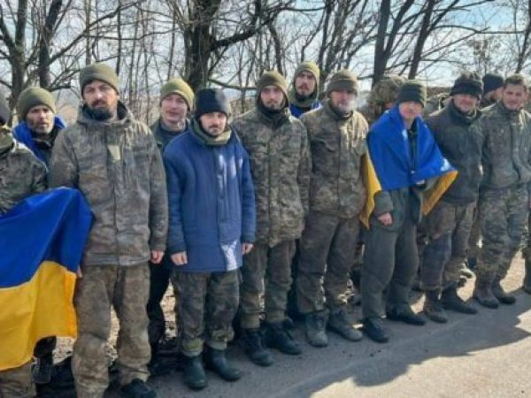 ### Donald Trump anunță un istoric schimb de prizonieri între Rusia și Ucraina