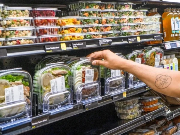 Furturi din supermarketuri în România: Ce produse sunt cele mai vizate și cum sunt evitate sistemele de plată