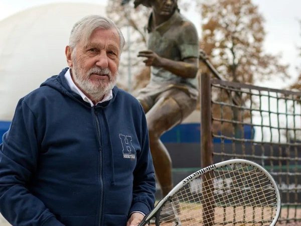 Ilie Năstase promite să plece din țară dacă Nicușor Dan devine președinte