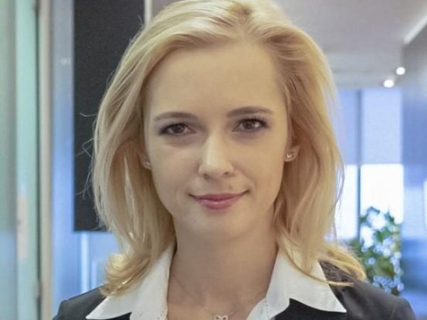 image-2019-09-30-23396343-41-adina-vizoli-alexandru-director-pwc-romania.jpg