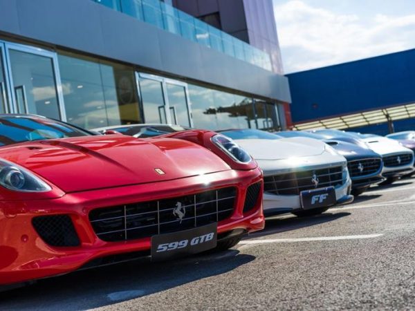 image-2021-02-16-24610601-41-masini-ferrari.jpg