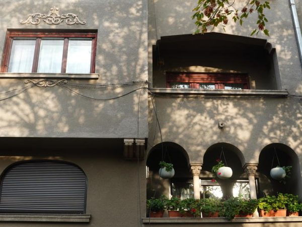 image-2023-03-21-26154270-41-fatada-unei-vile-din-bucuresti.jpg
