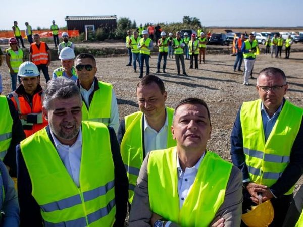 image-2023-09-22-26553502-41-marcel-ciolacu-sorin-grindeanu-santierul-autostrazii-a7.jpg