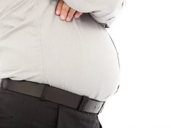 Impactul grăsimii corporale asupra sănătății creierului: Cum locul de depunere influențează riscul de deteriorare