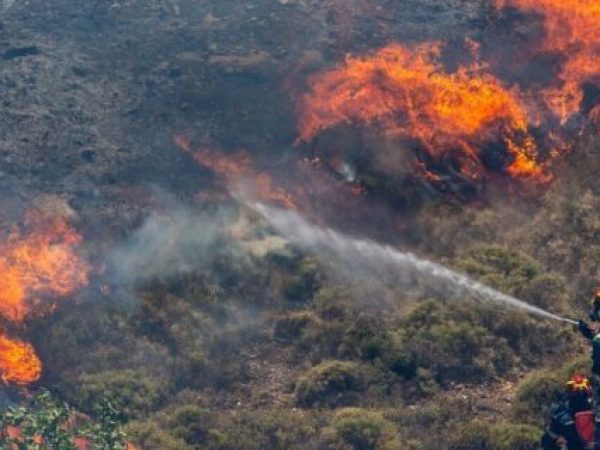 Incendii violente în Grecia: Focarele dezastrului stinse, dar urmele rămân