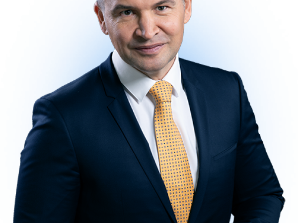 MARILE PROIECTE ale PNL în Sectorul 4, Construim Viitorul: Un Dialog Deschis cu Ionuț Stroe