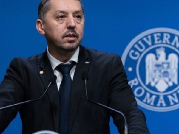 Ministrul Educației propune o nouă abordare a educației sexuale în școli pentru a evita discuțiile ideologice