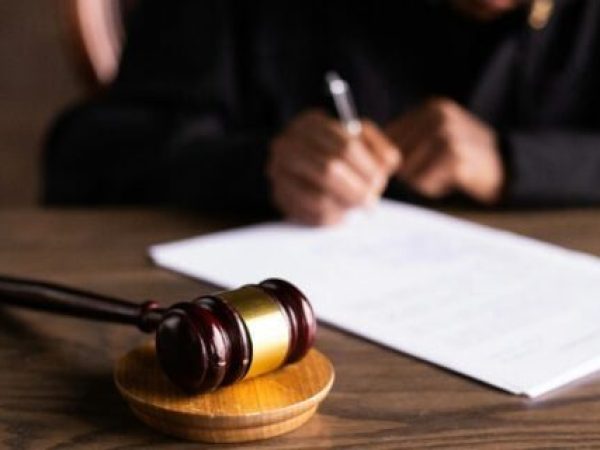 Nicușor Dan: Decizia CCR privind pensiile magistraților nu afectează legitimitatea Guvernului