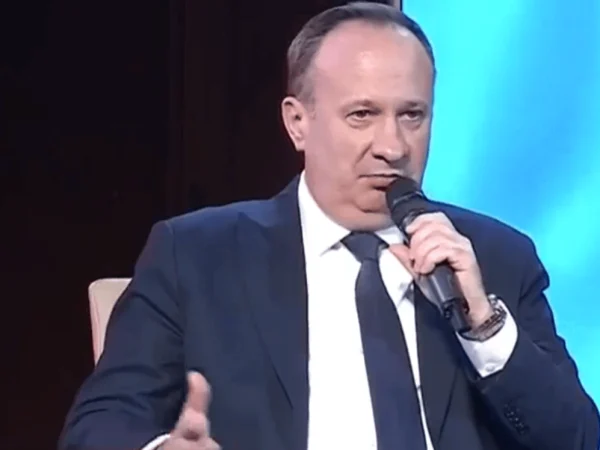 Provocări și acuzații în privința deficitului și a datoriei publice din România