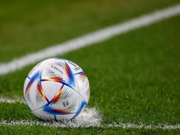 Raheem Sterling și problema permisului de muncă la Feyenoord: Antrenamentele mutare în Belgia