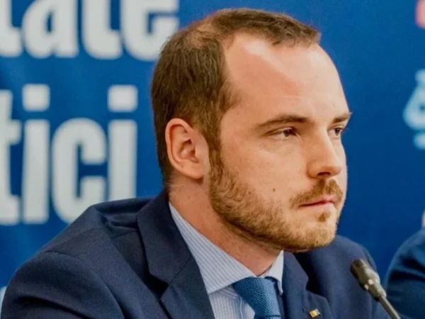 Reacția lui Alexandru Rogobete la acuzațiile legate de incidentul aeronavei HiSky