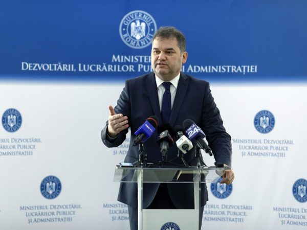 Redu cheltuielile administrației publice cu 10%: principalele prevederi ale proiectului de lege