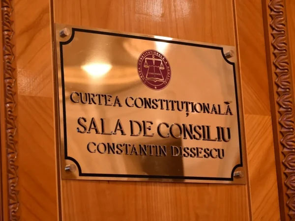 Reforma Pensiilor Magistraților în România: Dublu Standard și Amanarea CCR