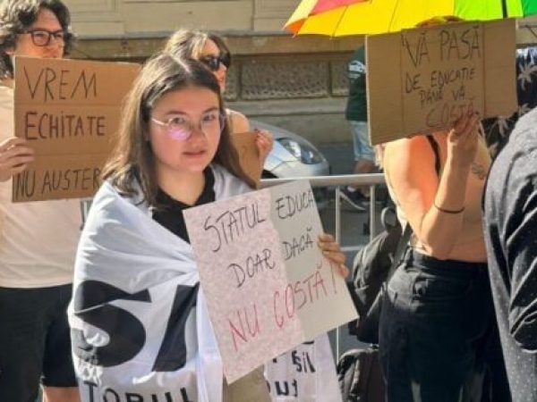 Studenții României nu se opresc din proteste: Cer mai multă implicare și respect pentru nevoile lor