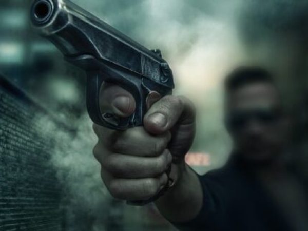 SURSE: Bărbatul care a ucis o tânără în cartierul Cosmopolis avea un cazier încărcat