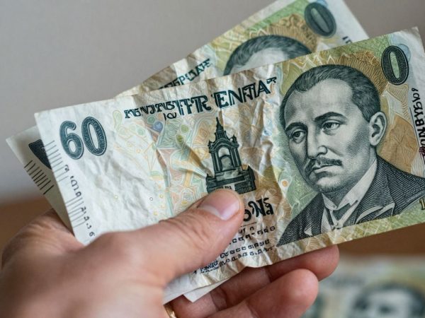 Bani românești, inflație, pierdere valoare, economie