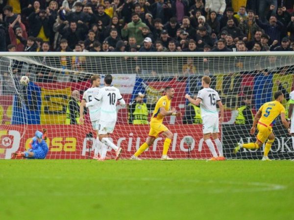 Un mare star al fotbalului românesc se opune mentorului său: „Pentru binele echipei naționale”